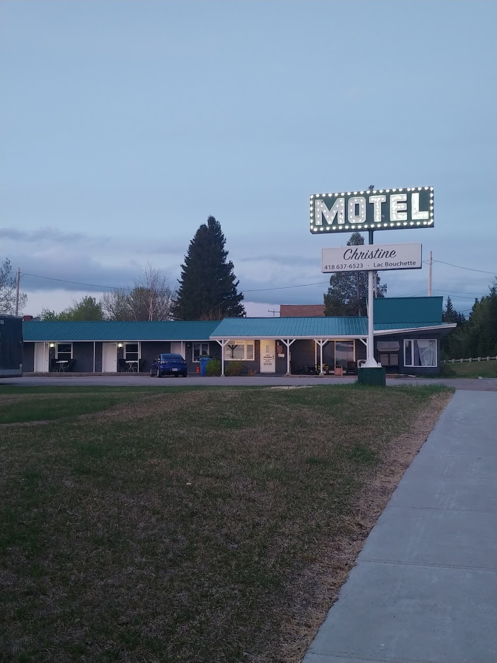 motel Christine | 108 Rue Principale, Lac-Bouchette, QC G0W 1V0, Canada | Phone: (418) 637-6523