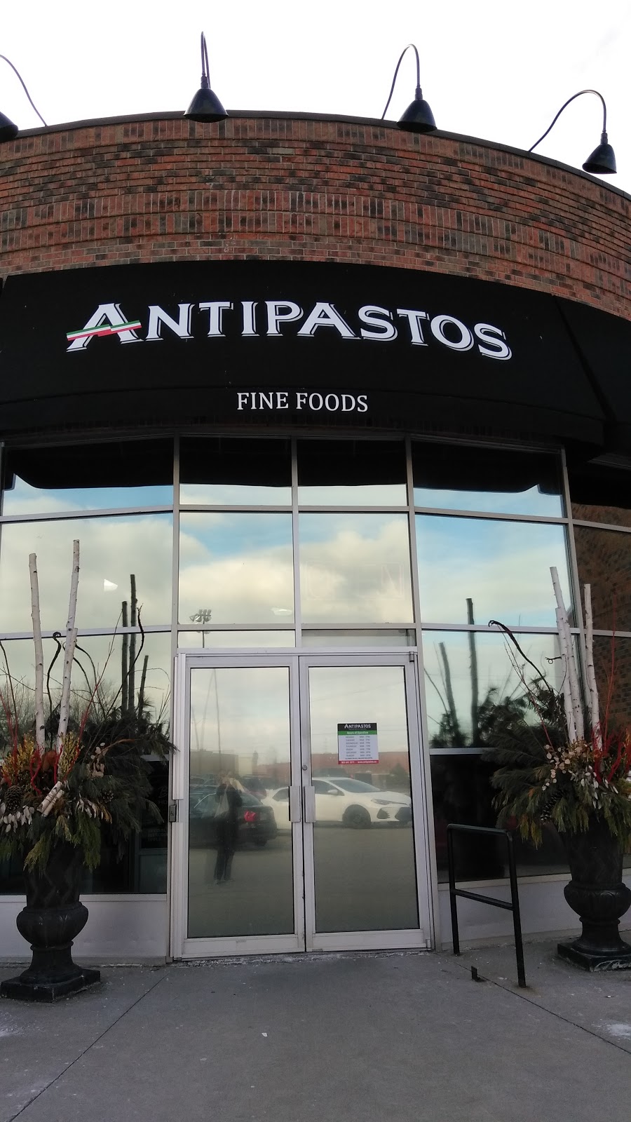 Antipastos Di Roma | 87 Hannover Dr, St. Catharines, ON L2W 1A3, Canada | Phone: (905) 641-5211