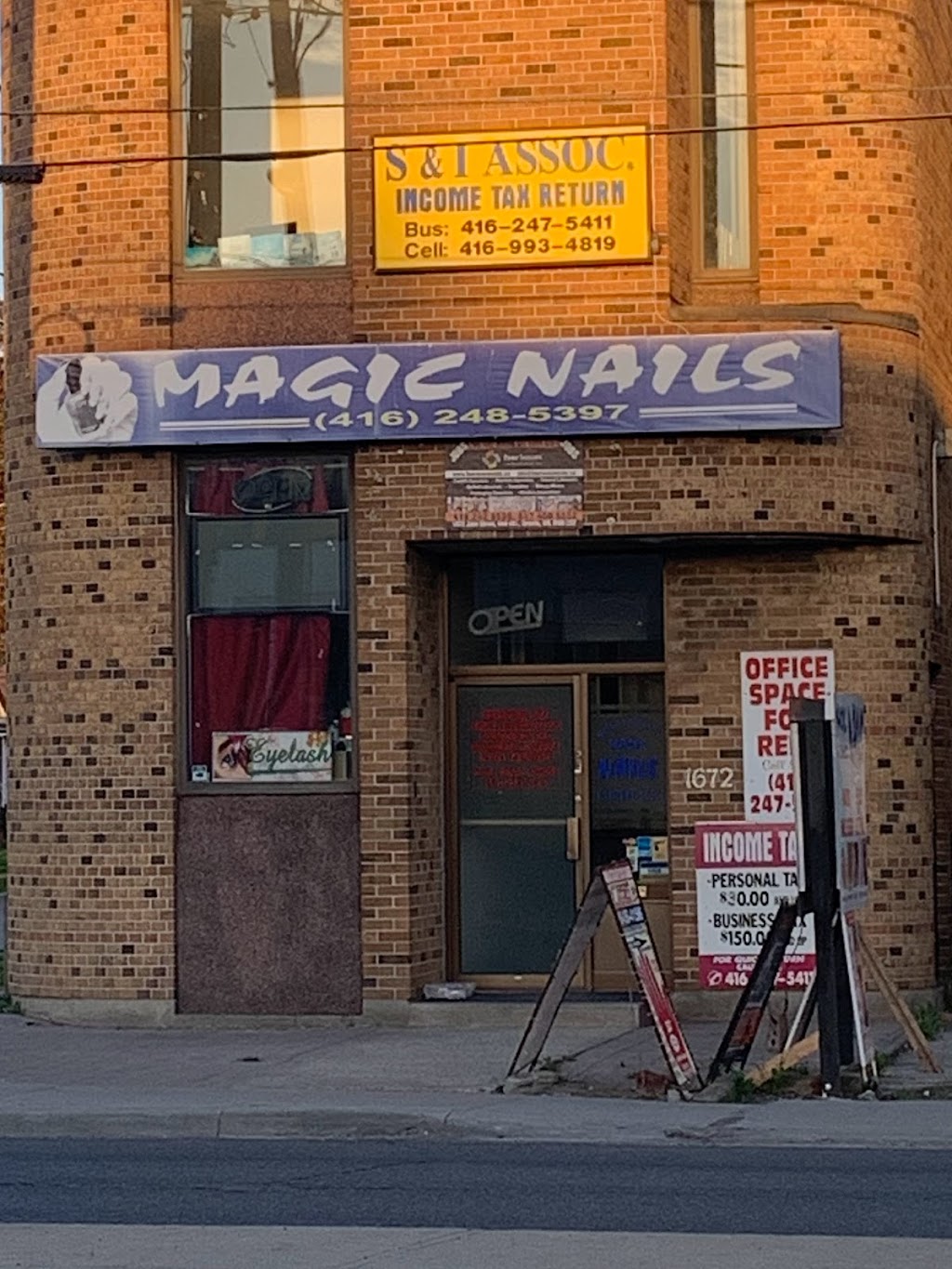 Magic Nails | 1672 Jane St, York, ON M9N 2S2, Canada | Phone: (416) 248-5397