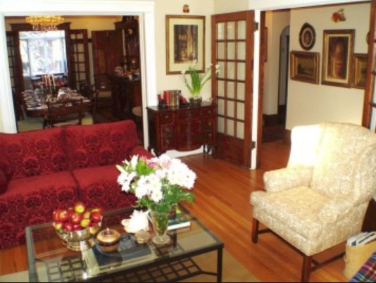Ashbury House Bed & Breakfast | 303 First Ave, Ottawa, ON K1S 2G7, Canada | Phone: (613) 234-4757