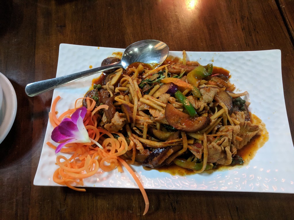 Ban Chok Dee Thai Cuisine | 20563 Douglas Crescent, Langley City, BC V3A 4B6, Canada | Phone: (778) 278-3088