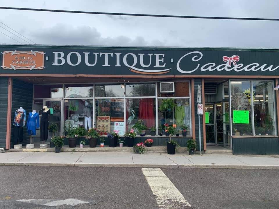 Boutique Cadeau | 315 Rue Victoria, Thurso, QC J0X 3B0, Canada | Phone: (819) 773-1077