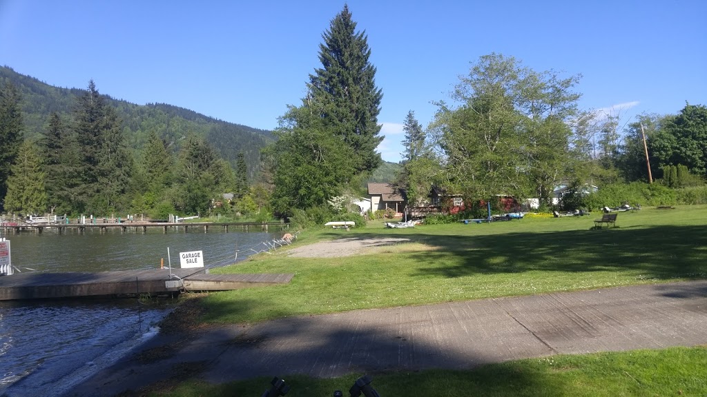 Calmor Cove Club | 316 W Lake Samish Dr, Bellingham, WA 98229, USA | Phone: (360) 734-2211