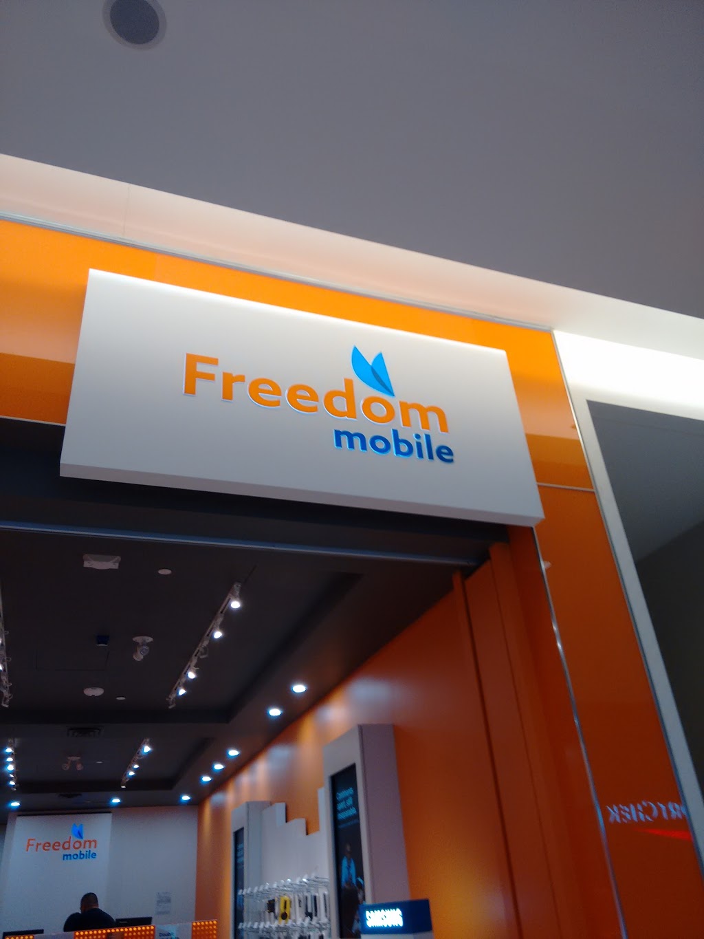 Freedom Mobile | 100 Anderson Rd SE Unit 74, Calgary, AB T2J 3V1, Canada | Phone: (403) 441-0332