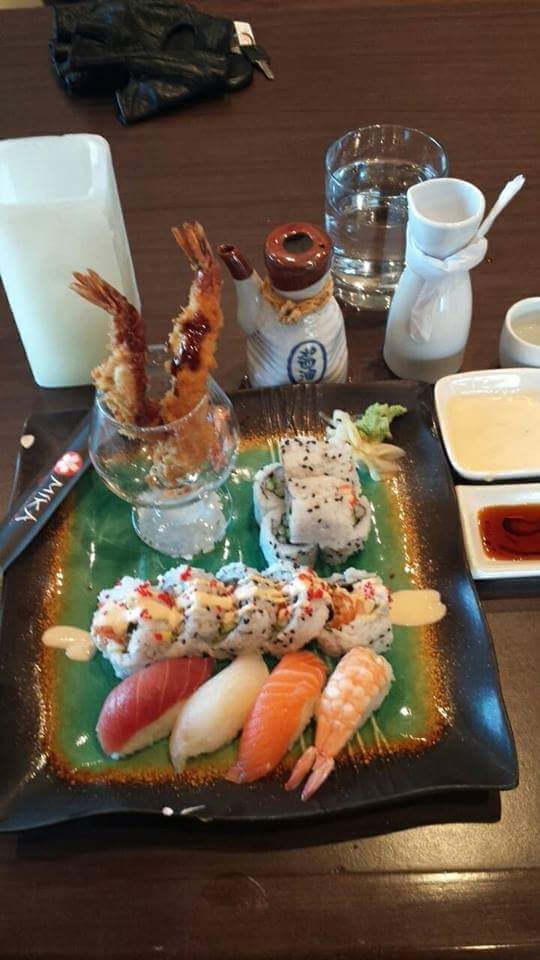 Mika Sushi Bar Fine Cuisine Asiatique | 1 Boulevard de Sardaigne, Candiac, QC J5R 0L5, Canada | Phone: (450) 444-8988