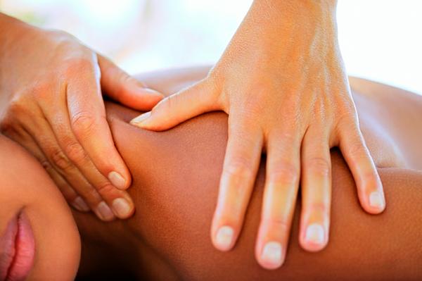 ESU MASSAGE THERAPY | 390 Bloor St W, Toronto, ON M5S 1X4, Canada | Phone: (416) 994-4106