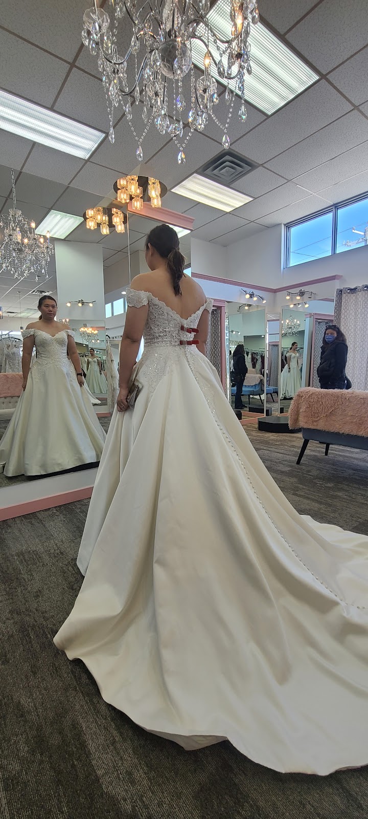 Blissful Bridal | 7004 Macleod Trail, Calgary, AB T2H 0L3, Canada | Phone: (403) 291-0383