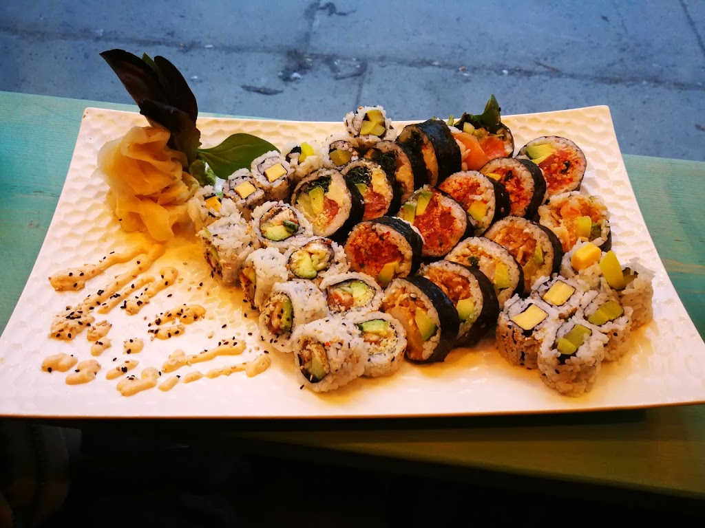 SOUCHi bar à sushi | 5941 Boulevard Monk, Montréal, QC H4E 3H5, Canada | Phone: (514) 667-4606