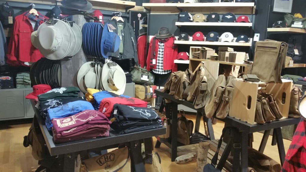 Boutique Red Canoe | 88 Rue du Petit Champlain, Québec, QC G1K 4H4, Canada | Phone: (418) 380-5502