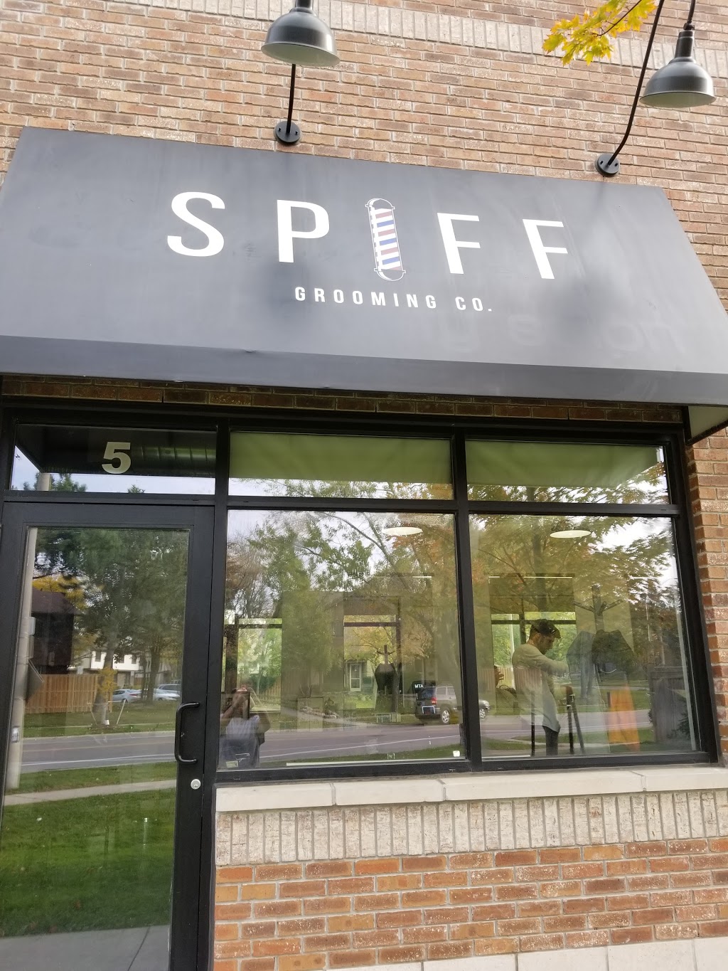 Spiff Grooming Co | 6675 Falconer Dr, Mississauga, ON L5N 0C3, Canada