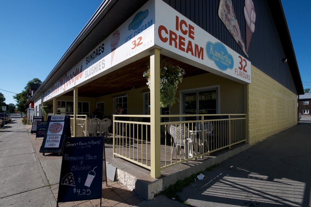 Slices N Scoops | 10 Water St, Fenelon Falls, ON K0M 1N0, Canada | Phone: (705) 887-1986