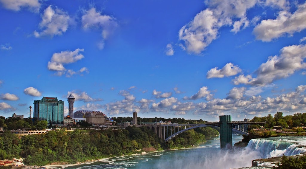 Canadian Niagara Hotels Inc | 5685 Falls Ave, Niagara Falls, ON L2E 6W7, Canada | Phone: (905) 374-4444