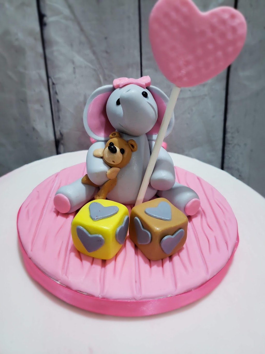 Cakes by Emily K | Brampton, ON L6R 2L7, Canada | Phone: (647) 407-1464