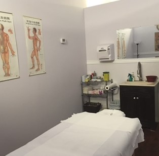 Alice Acupuncture Therapy Clinic | 9758 182 St NW, Edmonton, AB T5T 3T9, Canada | Phone: (780) 483-8898