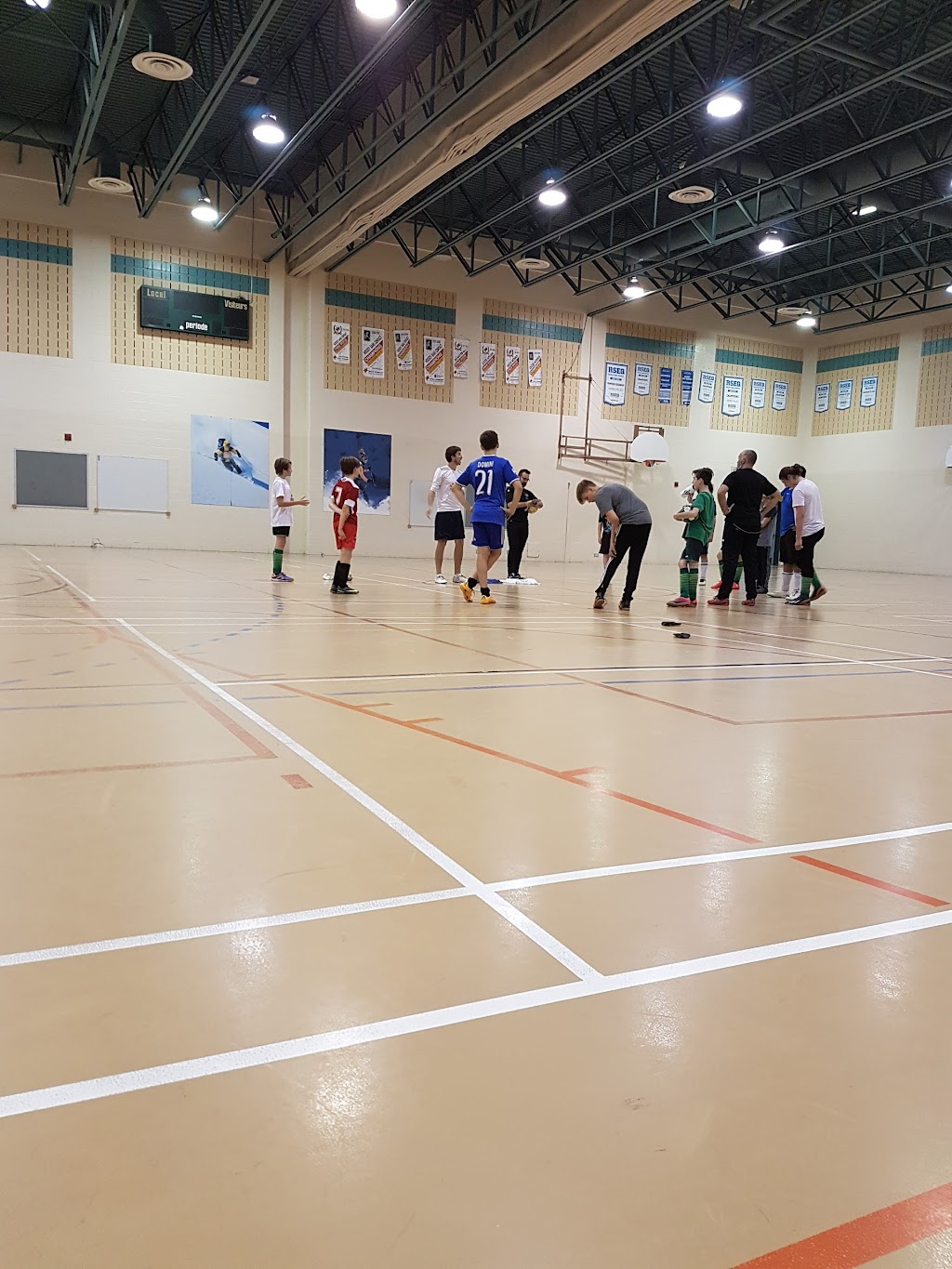 Centre sportif de Sainte-Anne-des-Plaines | 130 Rue des Saisons, Sainte-Anne-des-Plaines, QC J5N 3X4, Canada | Phone: (450) 838-8772