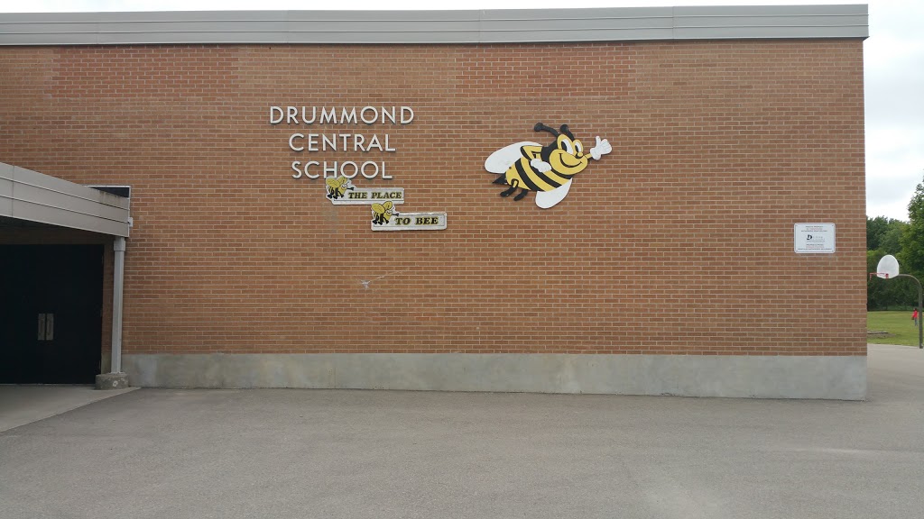 Drummond Central School | 1469 Drummond School Rd, Perth, ON K7H 3C8, Canada | Phone: (613) 267-4789