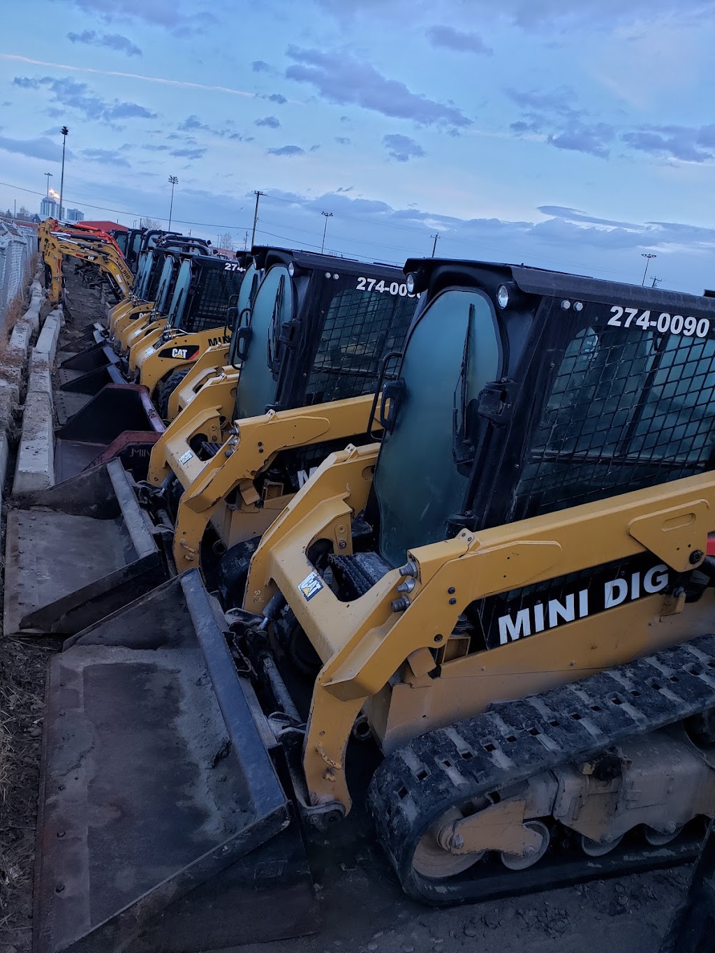 Mini Dig Corporation | 2222 Alyth Pl SE, Calgary, AB T2G 3K9, Canada | Phone: (403) 274-0090