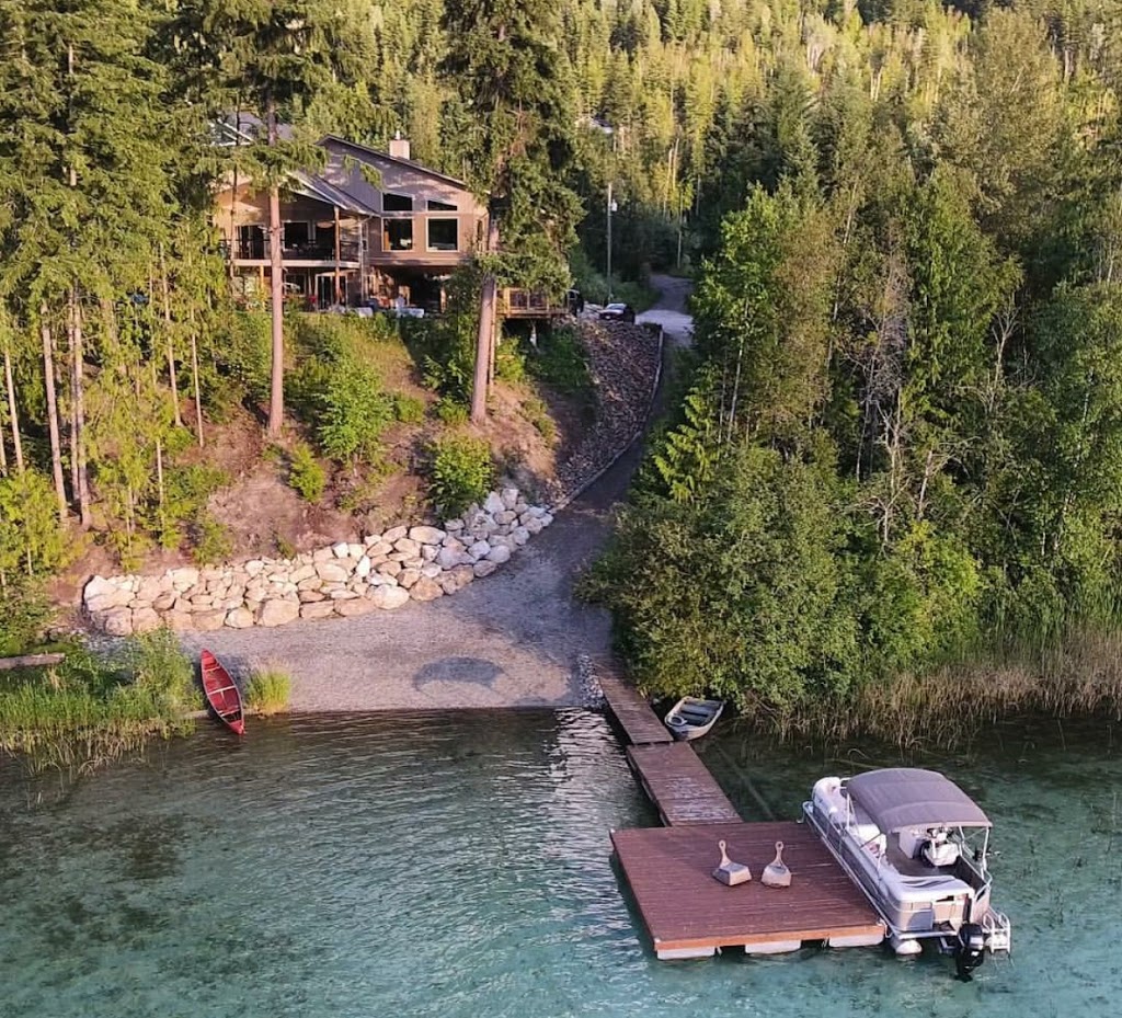 White Lake Cabins - Weddings + Events | 3911 Settle Rd, Sorrento, BC V0E 2W1, Canada | Phone: (250) 572-5575