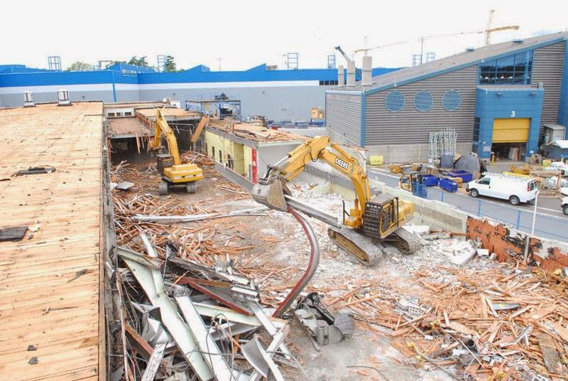 HL Demolition & Waste Management Ltd | 4481 Markham St, Victoria, BC V8Z 5N3, Canada | Phone: (250) 383-4444