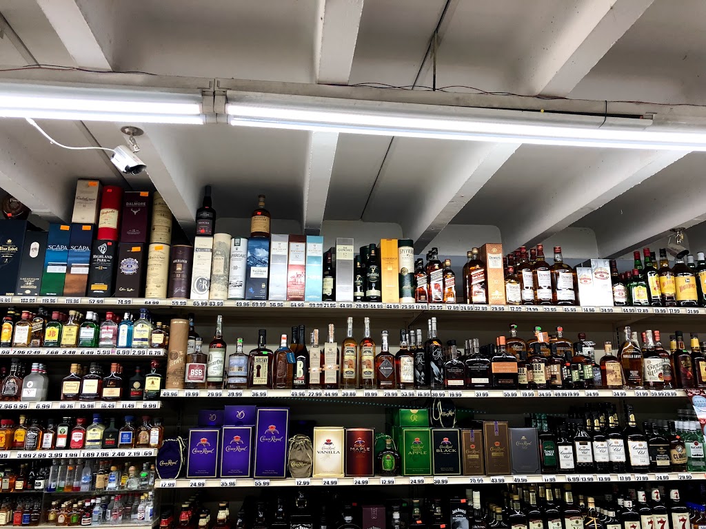 Boat Town Liquor | 35550 Jefferson Ave, Harrison Charter Township, MI 48045, USA | Phone: (586) 792-7080