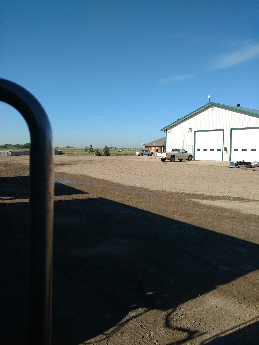 Kolk Farms Ltd. | Iron Springs, AB T0K 1G0, Canada | Phone: (403) 738-4500