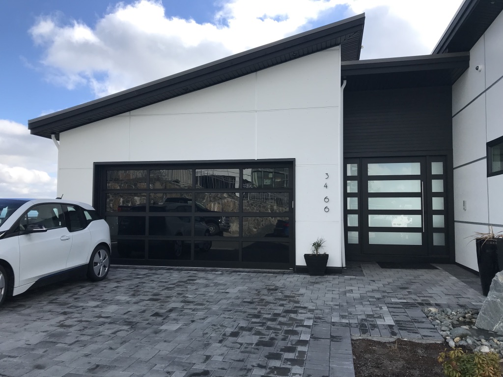 Accent garage doors | 3241 Irma St, Victoria, BC V8Z 3R8, Canada | Phone: (250) 880-0814