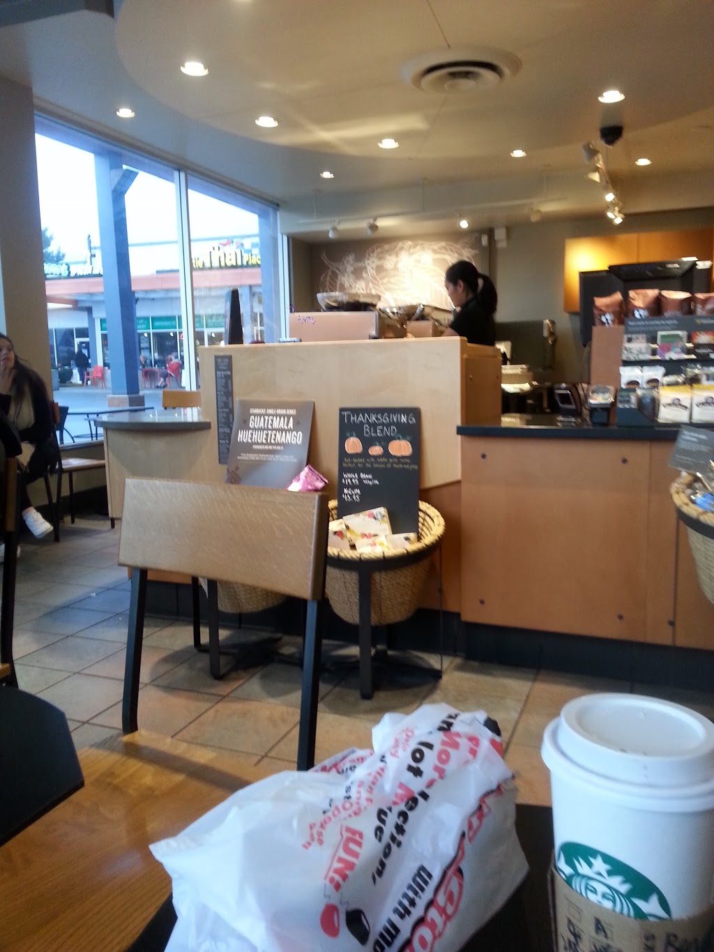 Starbucks | 3605 Shelbourne St #28, Victoria, BC V8P 4H1, Canada | Phone: (250) 472-0513