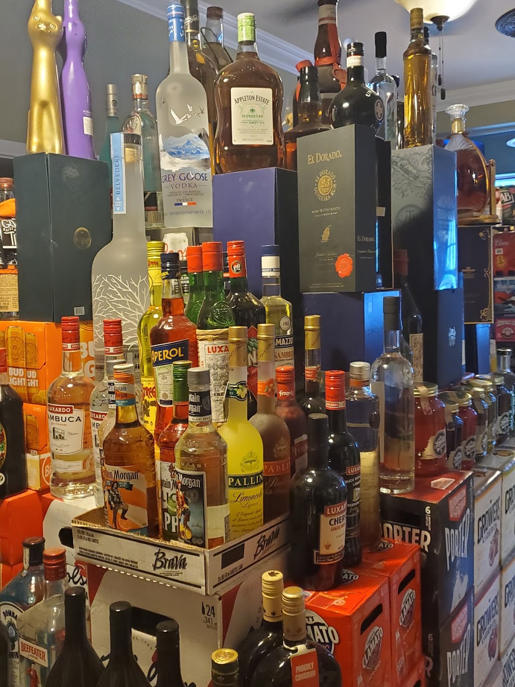 Frank Slide Liquor | 14809 20 Ave, Frank, AB T0K 0E0, Canada | Phone: (403) 562-8043