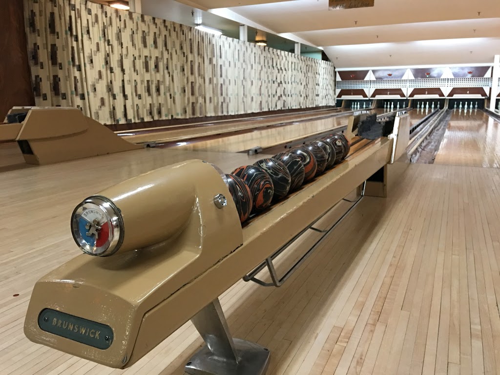 Plaza Bowling Co. | 10418 118 Ave NW, Edmonton, AB T5G 0P7, Canada | Phone: (780) 477-7848