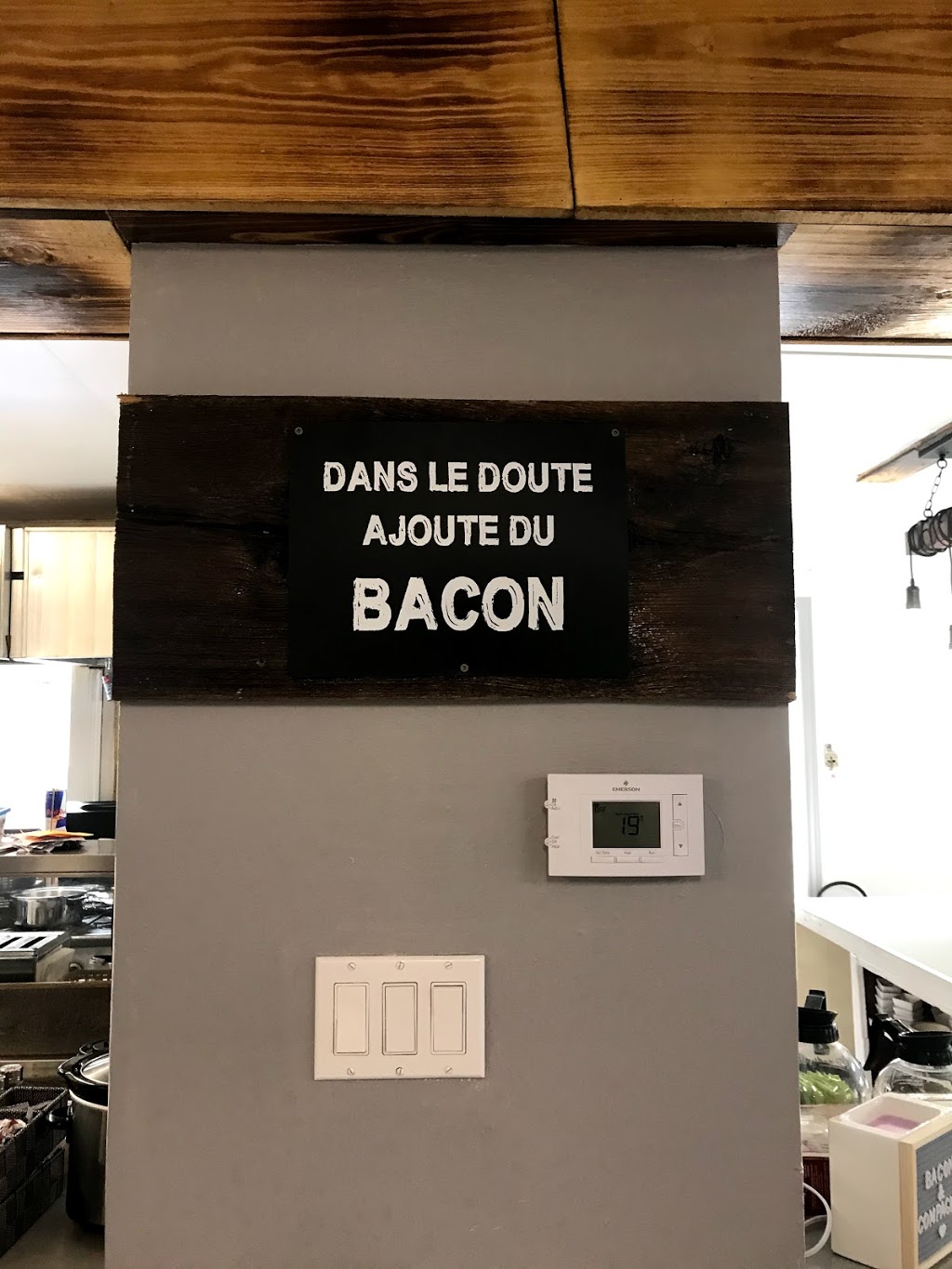 Bacon & Compagnie | 229 Route du Long-Sault, Saint-André-dArgenteuil, QC J0V 1X0, Canada | Phone: (514) 970-0633