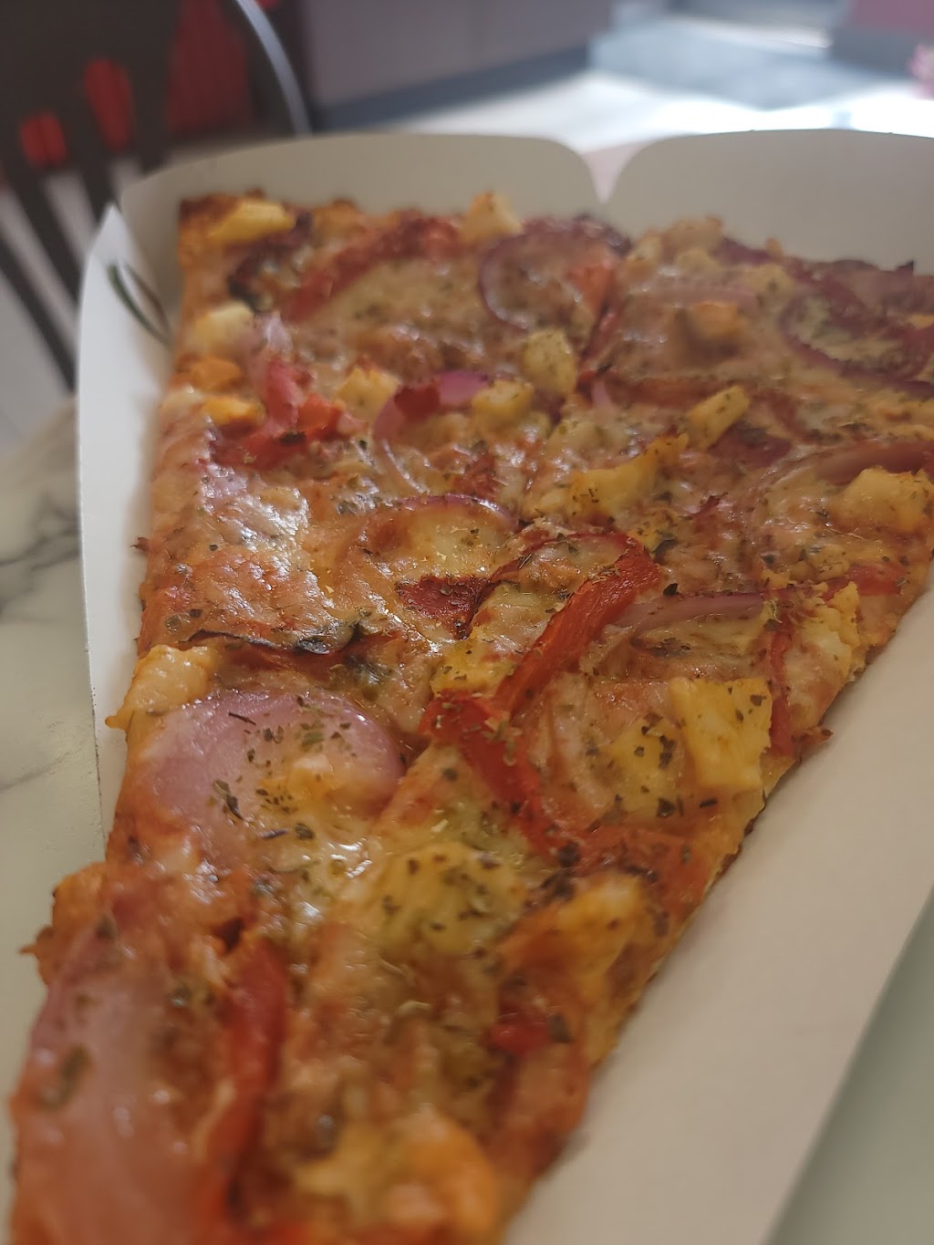 Mammas Pizza | 1627 Bayview Ave, East York, ON M4G 3B5, Canada | Phone: (416) 487-4443