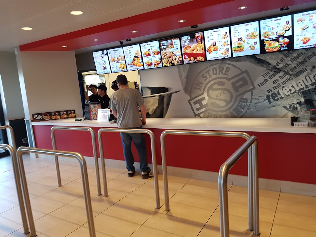 KFC | 621 Victoria Ave E, Regina, SK S4N 0R2, Canada | Phone: (306) 791-6430