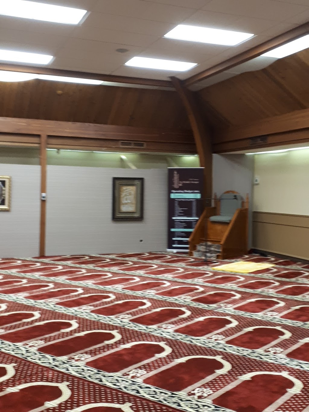 The Peace Mosque | 6735 Caledonia St, Niagara Falls, ON L2G 5A6, Canada | Phone: (647) 781-7173