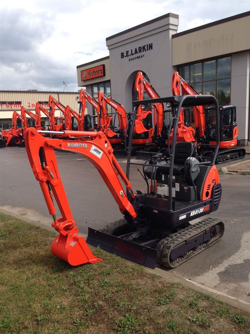 B. E. Larkin Equipment | 3769 Stouffville Rd, Gormley, ON L0H 1G0, Canada | Phone: (905) 887-0802