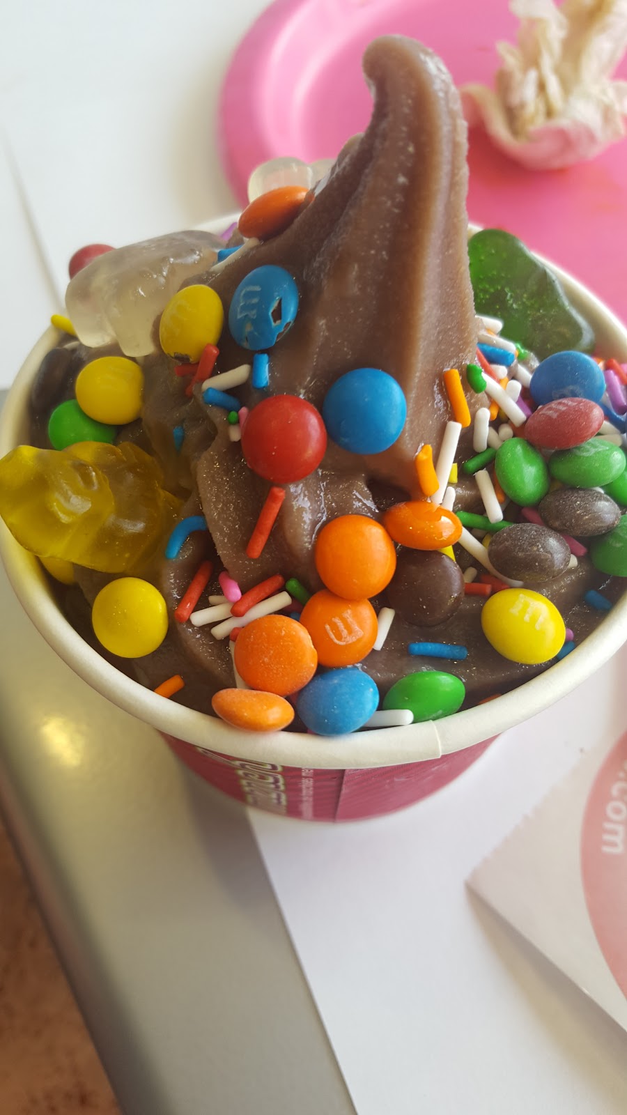 Menchies Frozen Yogurt | 95 Saginaw Pkwy #2, Cambridge, ON N1T 1W2, Canada | Phone: (519) 620-4205