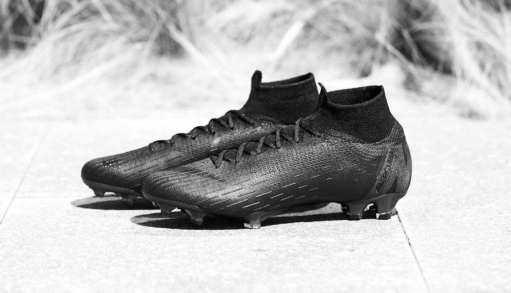 Soccer Maxx | 3145 Dundas St W #8, Mississauga, ON L5L 5P8, Canada | Phone: (905) 608-8558