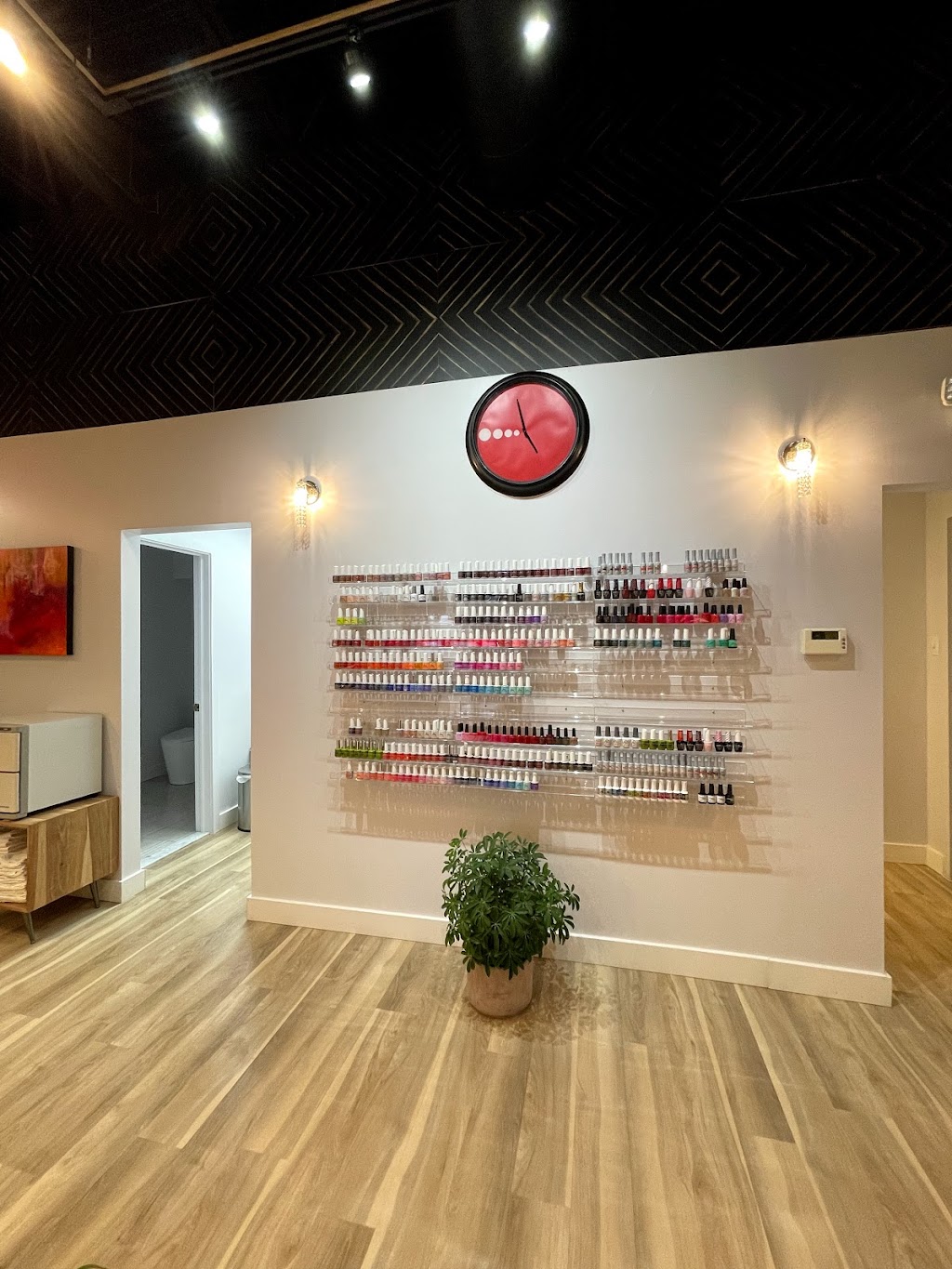 Ongle Spa Diva Pro | 221 Bd René-A.-Robert, Sainte-Thérèse, QC J7E 4L1, Canada | Phone: (450) 951-2188