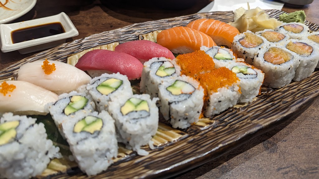 Sakata Sushi & Market | 10166 Glendon Dr unit 202, Komoka, ON N0L 1R0, Canada | Phone: (519) 858-9998