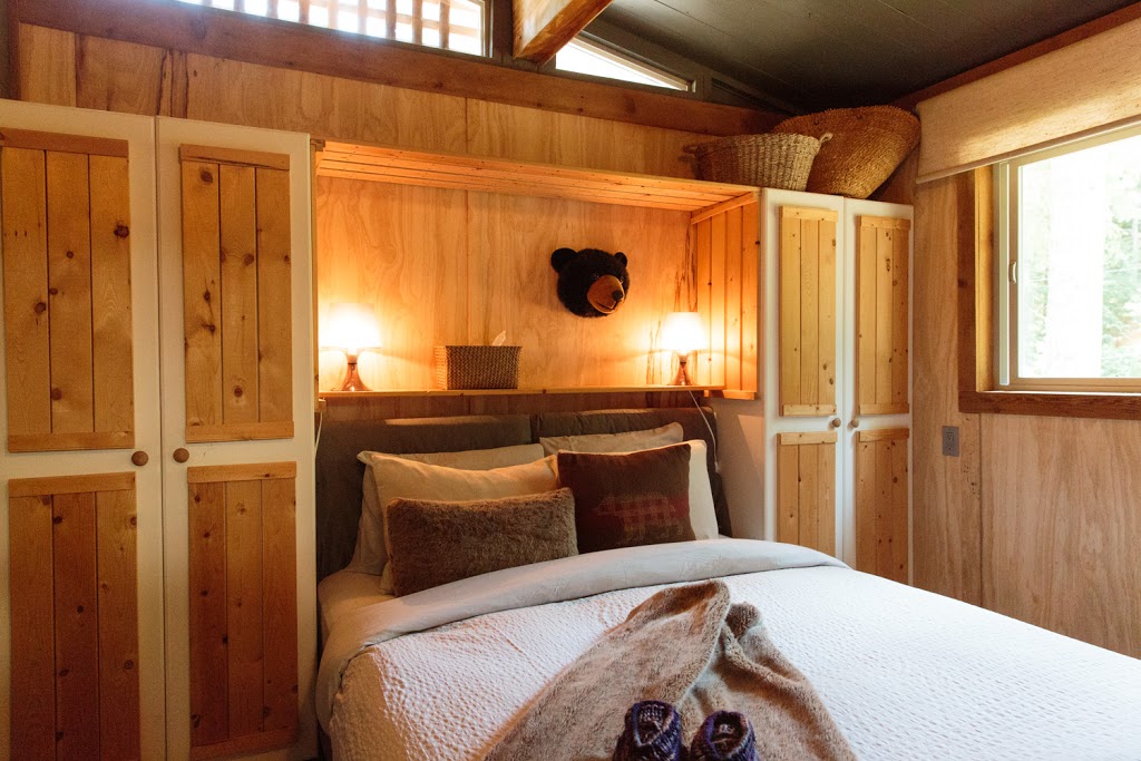 Secret Cove Treehouse Cottage and Suites | 9752 Secret Rd, Halfmoon Bay, BC V0N 1Y2, Canada | Phone: (604) 989-3940