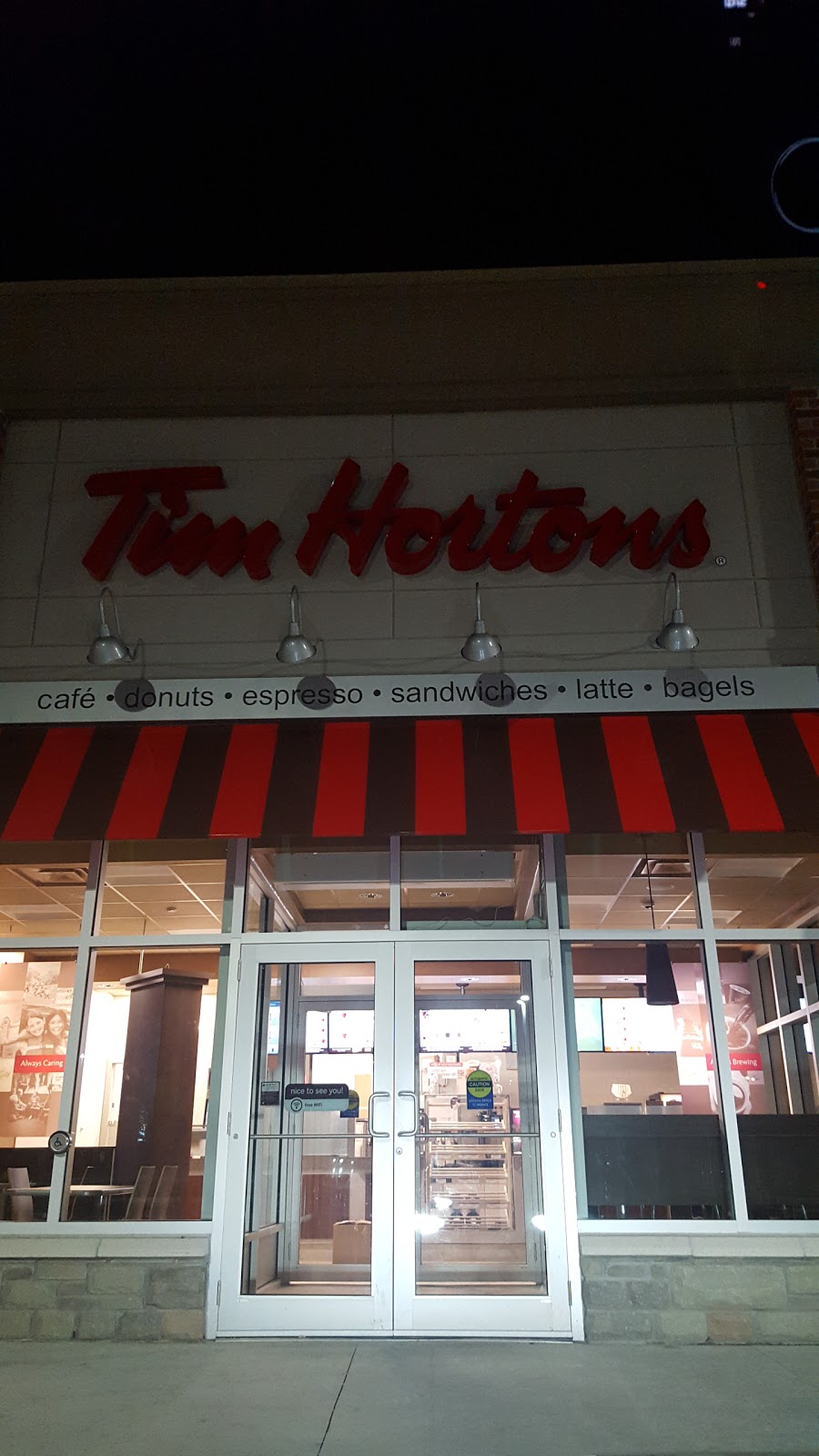 Tim Hortons | 350 Cresthaven Dr, Nepean, ON K2G 4S4, Canada | Phone: (613) 825-0125