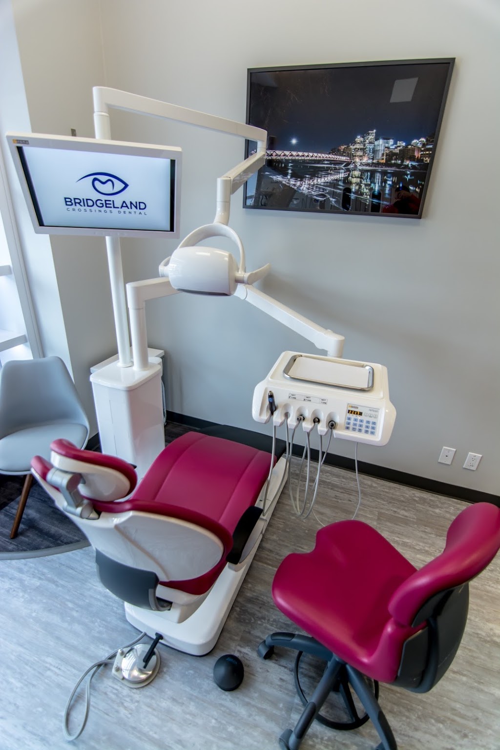 Bridgeland Crossings Dental | 38 9 St NE #118, Calgary, AB T2E 7X9, Canada | Phone: (403) 475-5663