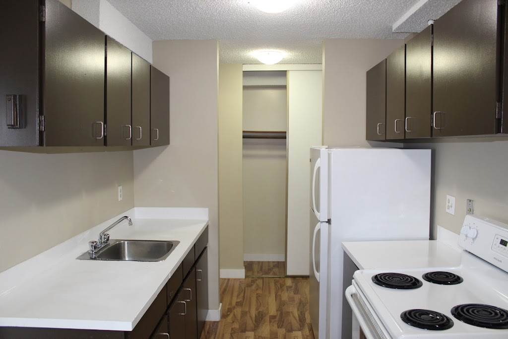 Jays Place Apartments | 520 5 St NE, Calgary, AB T2E 3W6, Canada | Phone: (403) 827-2596