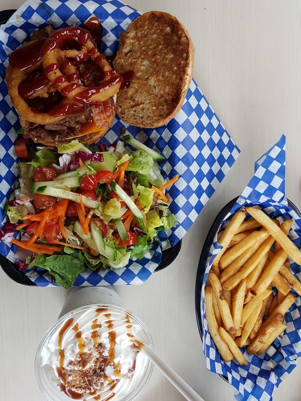 Off the Grill | 392 Pleasant St, Dartmouth, NS B2Y 3S5, Canada | Phone: (902) 404-5400