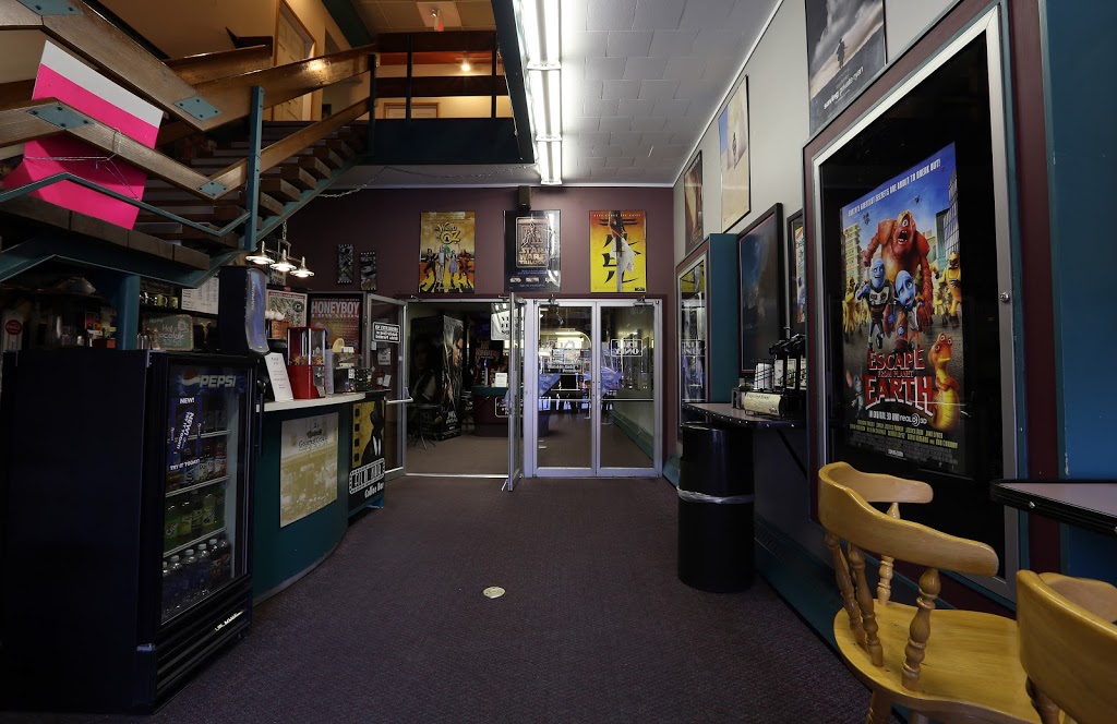 The Vernon Towne Cinema | 2910 30th Ave, Vernon, BC V1T 2B7, Canada | Phone: (250) 545-0352