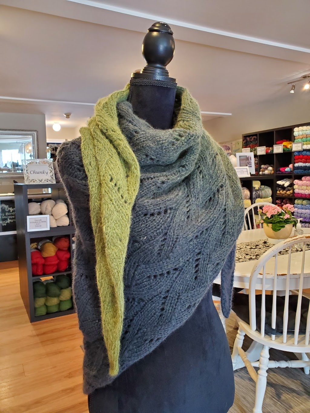 Granny Birds Wool Shoppe | 5 King St E, Bobcaygeon, ON K0M 1A0, Canada | Phone: (705) 731-1106