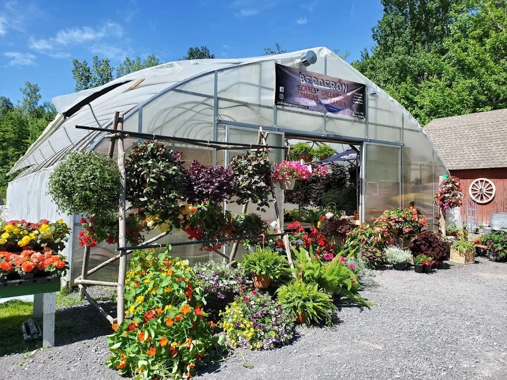 Jardins Bergeron Gardens | 2510 White St, Navan, ON K4B 1H9, Canada | Phone: (613) 797-2941