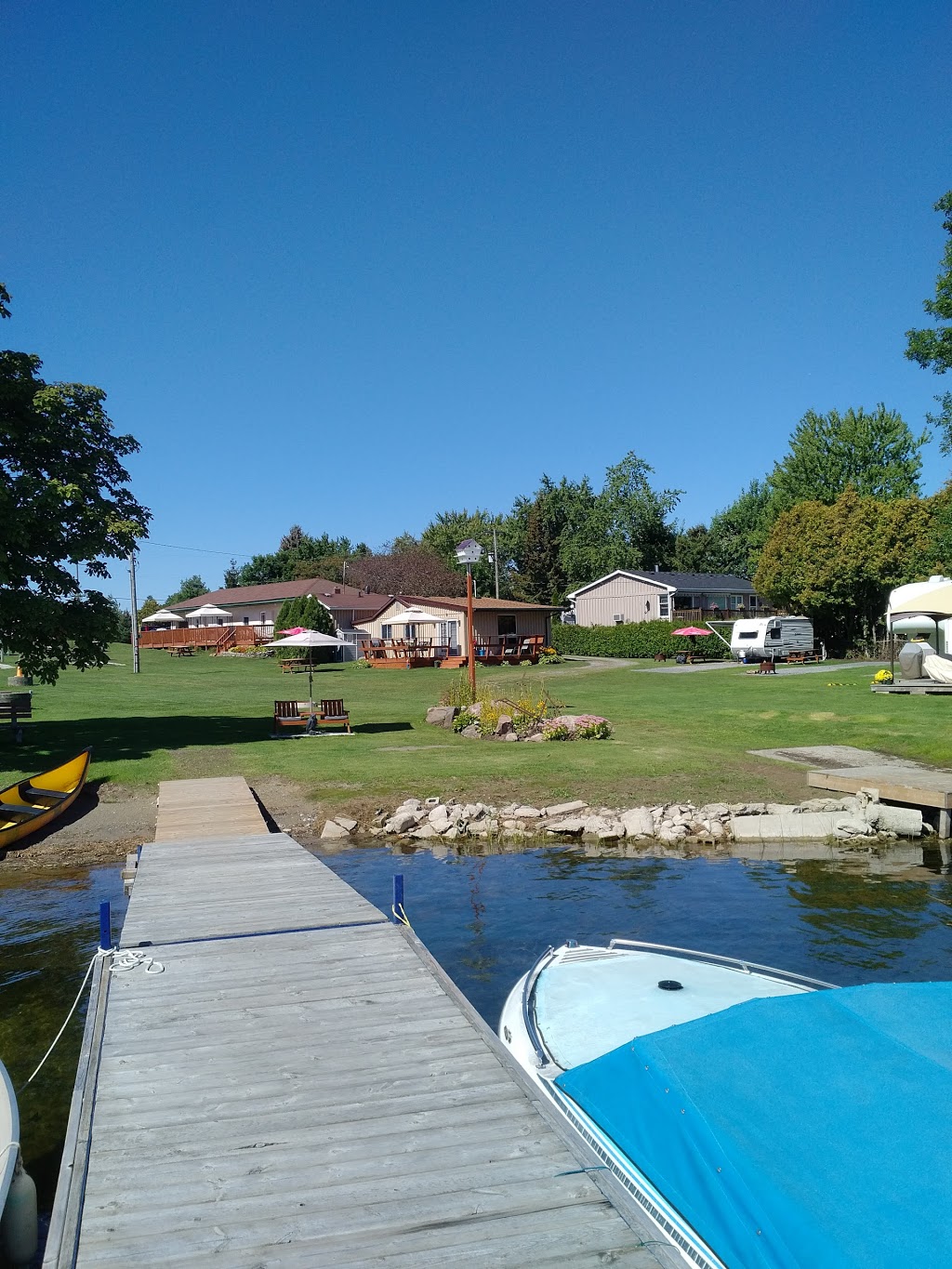 Cedar Cove Campground & Cottage rentals | 79 Carter Rd, Carrying Place, ON K0K 1L0, Canada | Phone: (613) 475-1620