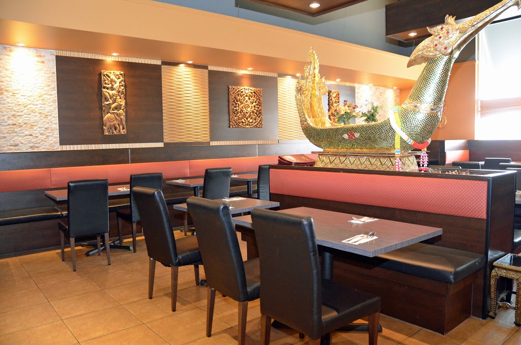 Thai Villa | 84 First Commerce Dr #2, Aurora, ON L4G 0H5, Canada | Phone: (905) 841-8878