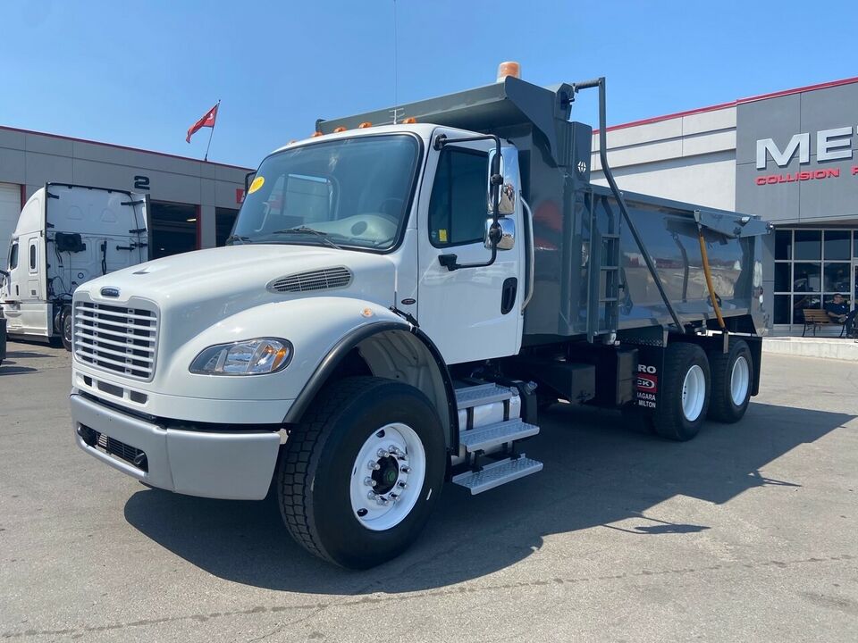 Metro Freightliner Milton | 8050 Lawson Rd, Milton, ON L9T 5C4, Canada | Phone: (905) 864-9999