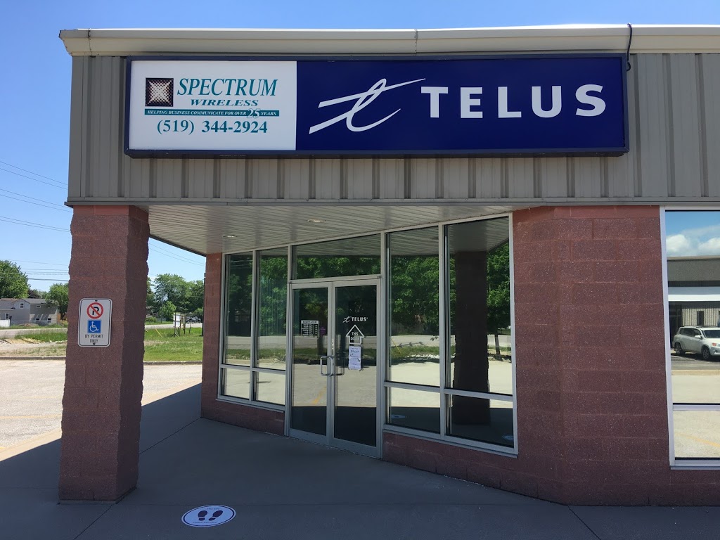 Telus | 1361 Confederation St, Sarnia, ON N7S 5P1, Canada | Phone: (519) 344-2924